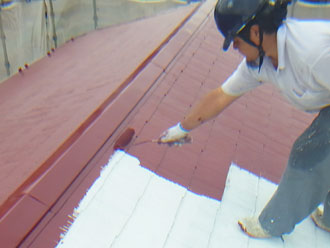 横浜市都筑区　屋根塗装　遮熱塗料　アレスクールSi　中塗り